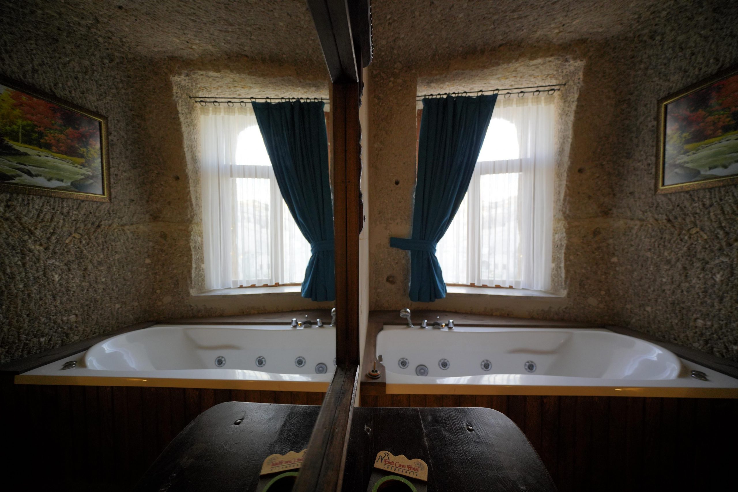 Deluxe Double Cave Room with Jacuzzi