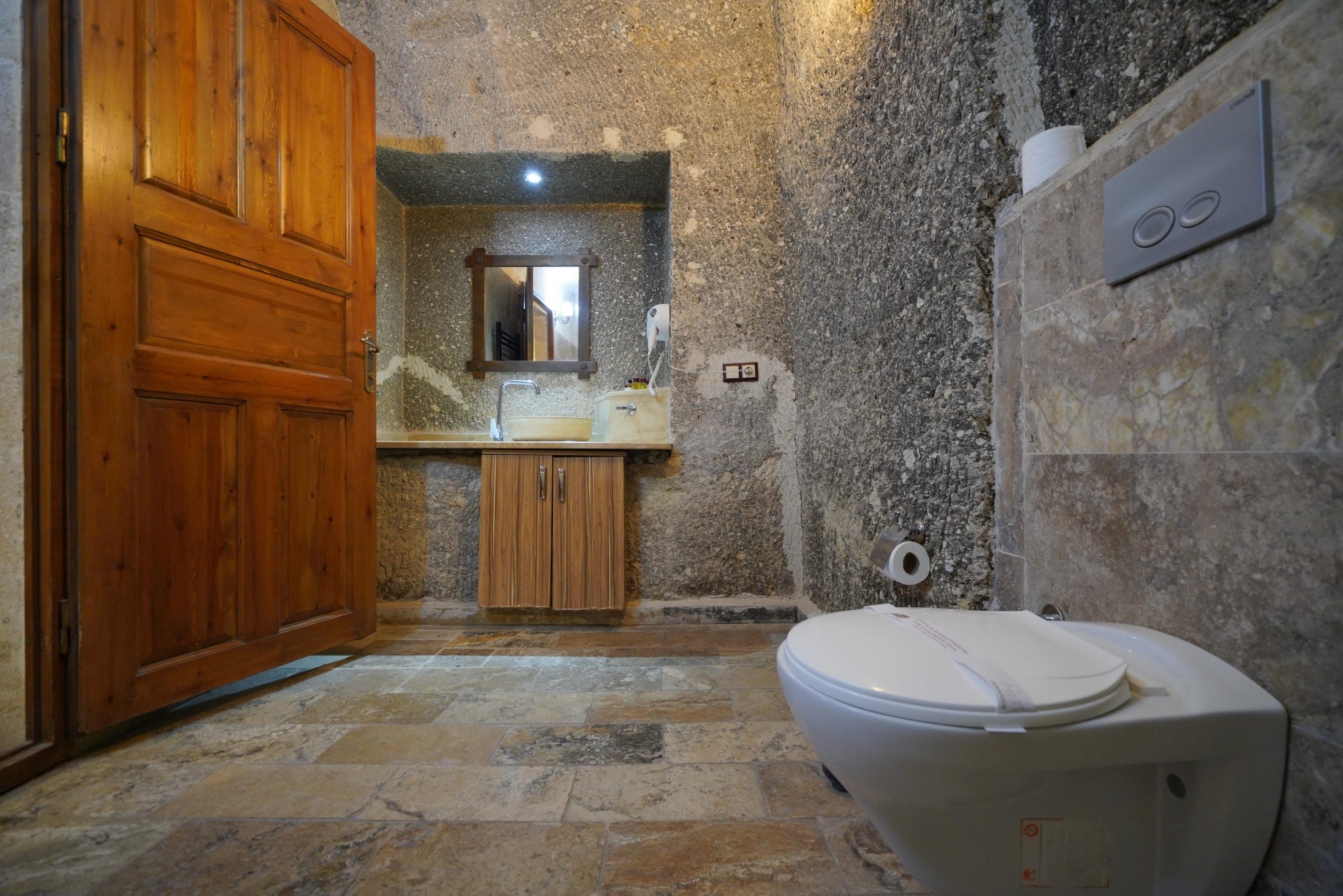 Double Cave Room